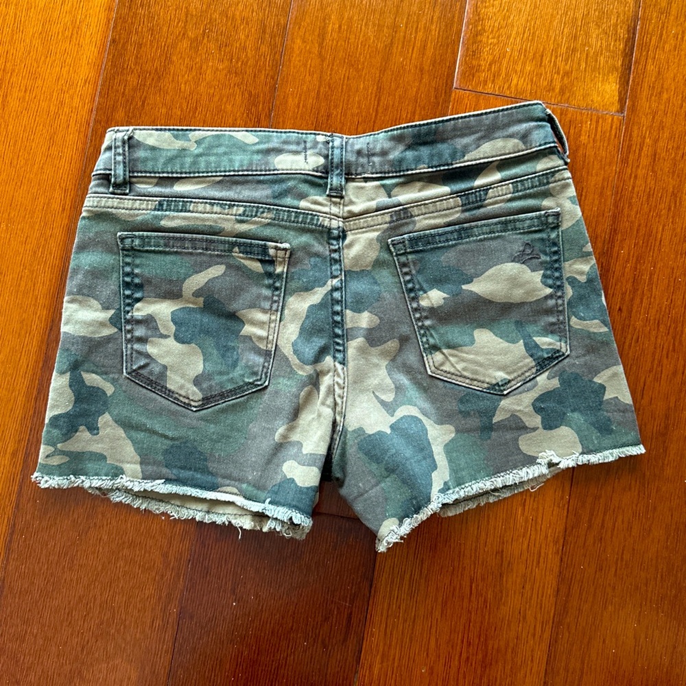 DL1961 Girls denim shorts - Picture 2 of 4